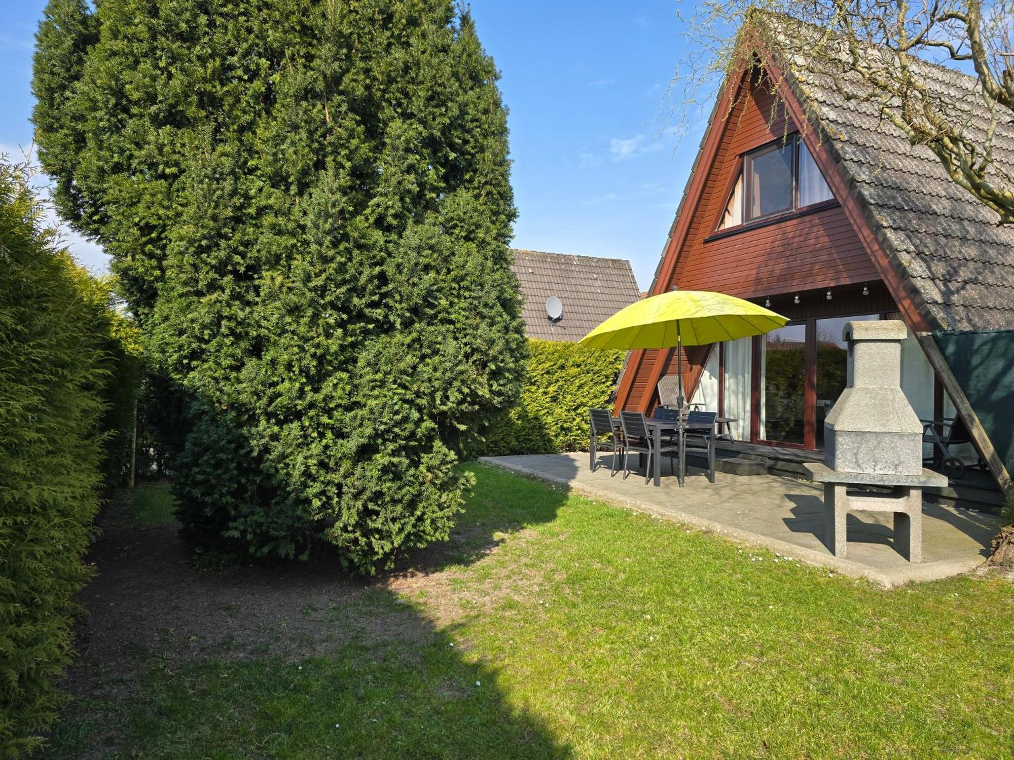 Haus Blume Villa Carolinensiel Buitenkant foto