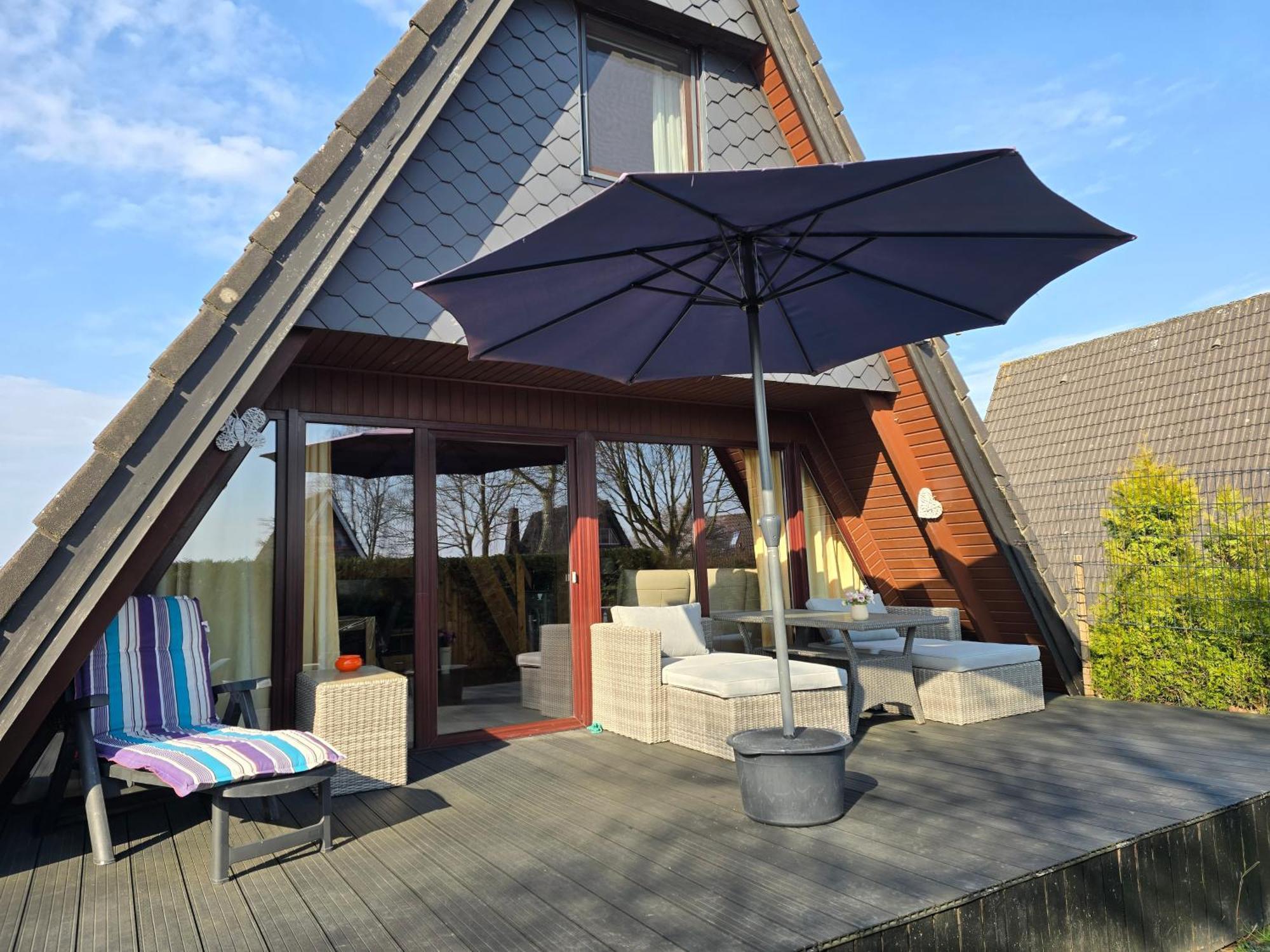 Haus Blume Villa Carolinensiel Buitenkant foto
